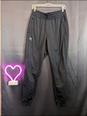 Under Armour Black Athletic Joggers Drawstring Capped Ankles Logo Comfy Track